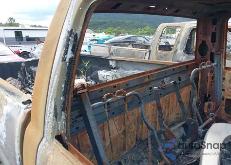 2004 Chevrolet Silverado Ls из США, поврежденный, VIN 1GCHK24U74E162271